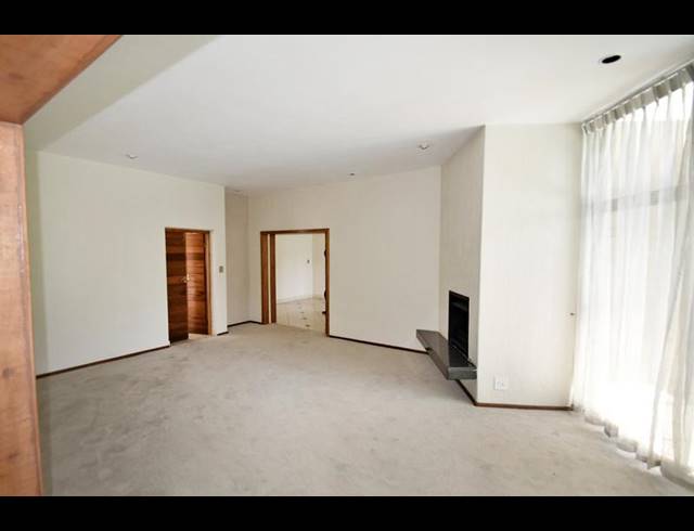 3 BEDROOM HOUSE FOR SALE IN SANDOWN